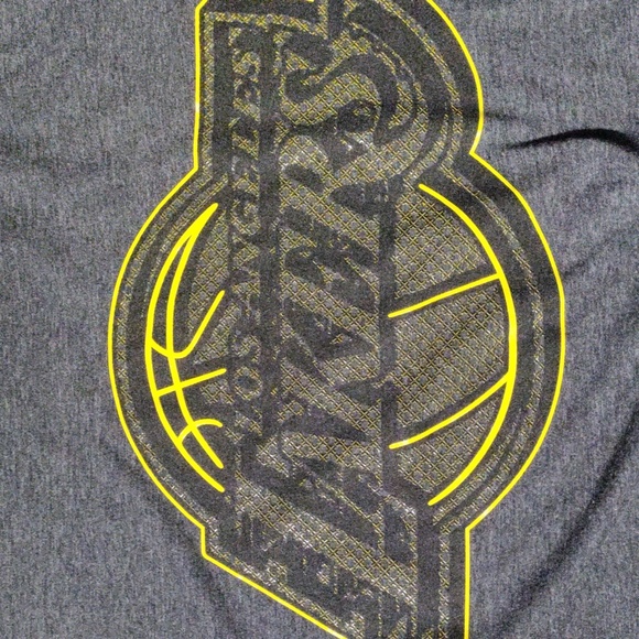 Lakers T-Shirt - Picture 2 of 3